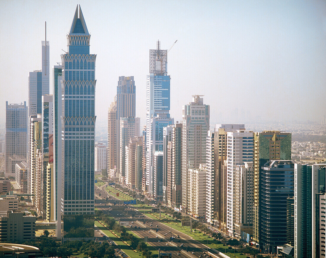 Sheik Zayed Avenue, Satwa district, Dubai City. UAE (United Arab Emirates)