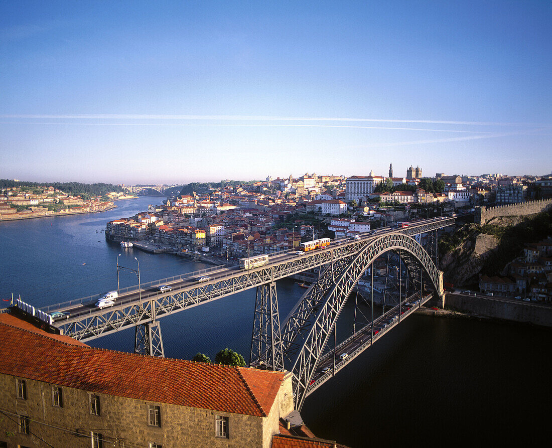 Ponte Rodoviara Dom Luis I and Douro river. Porto. Portugal.