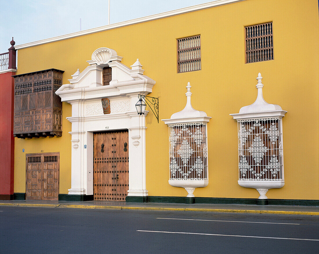 Peru. Trujillo. Plaza de Armas