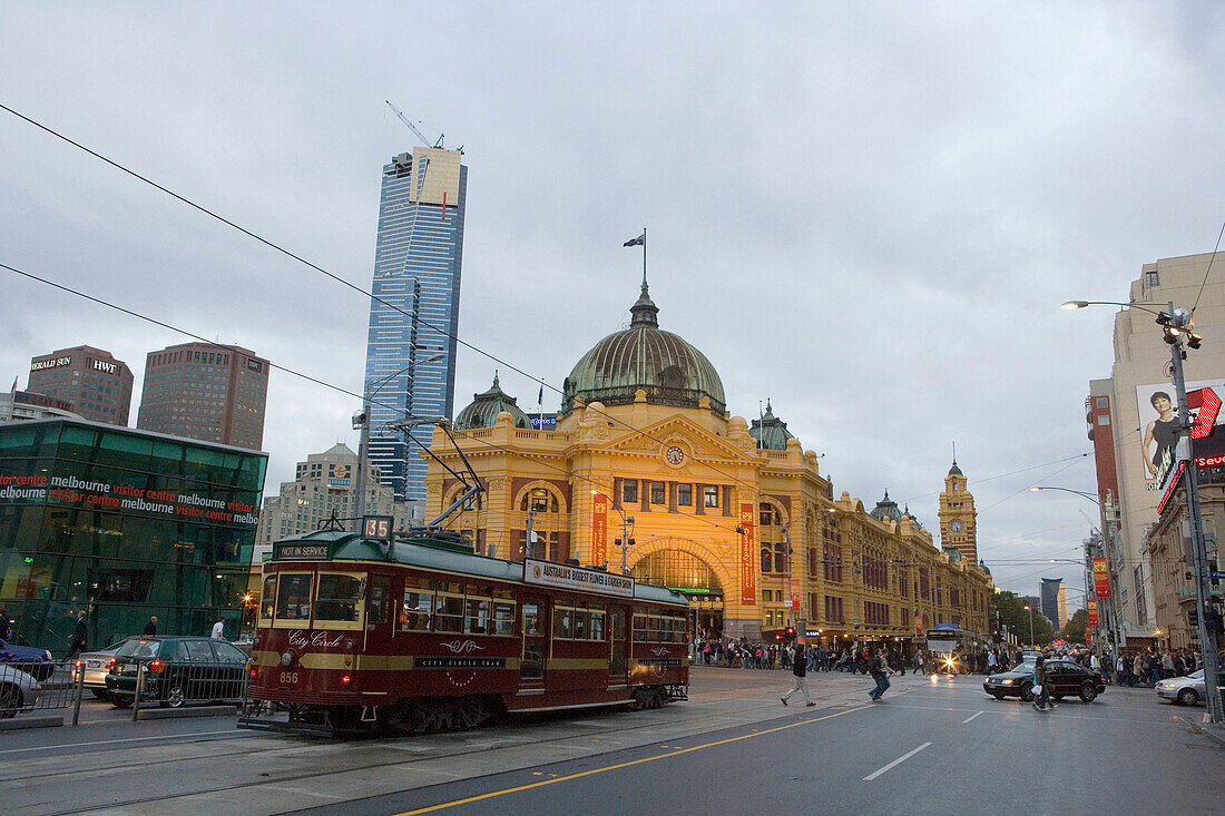 Eureka Tower. Flinders Street Station. Melbourne City. Victoria. Australia. April 2006