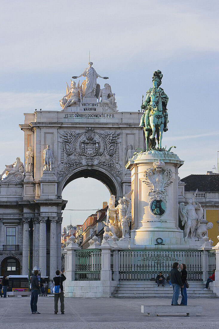 Praça do Comercio, Lisbon. Portugal (April 2007)