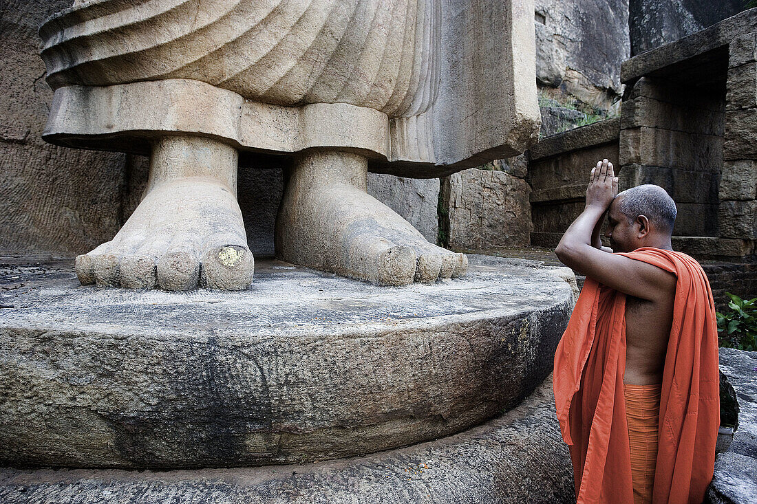 The Aukana Buddha. Sri Lanka. April 2007.