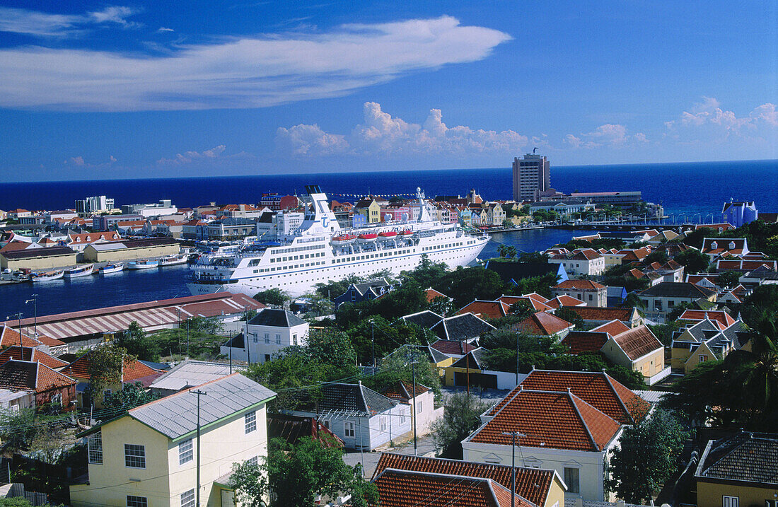 Willemstad view from Otrobanda toward Punda. Caribbean