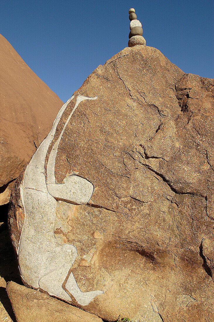 Contemporary art event under Aisha monolith. Ben Emera. Mauritania.