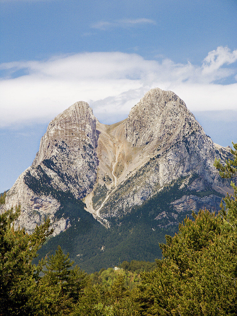 Massís del Pedraforca. Cadí-Moixeró Natural Park. El Berguedà, Barcelona province. Catalonia. Path of the Good Men (Camí dels Bons Homes). Route of the Cathars. Mountain-bike. BTT. GR 107.