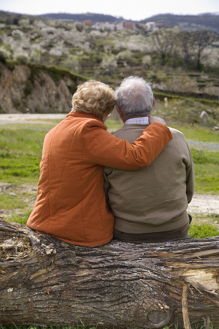 Senior couple in loving attitude. Valle del Jerte. Cáceres province. Extremadura. Spain.