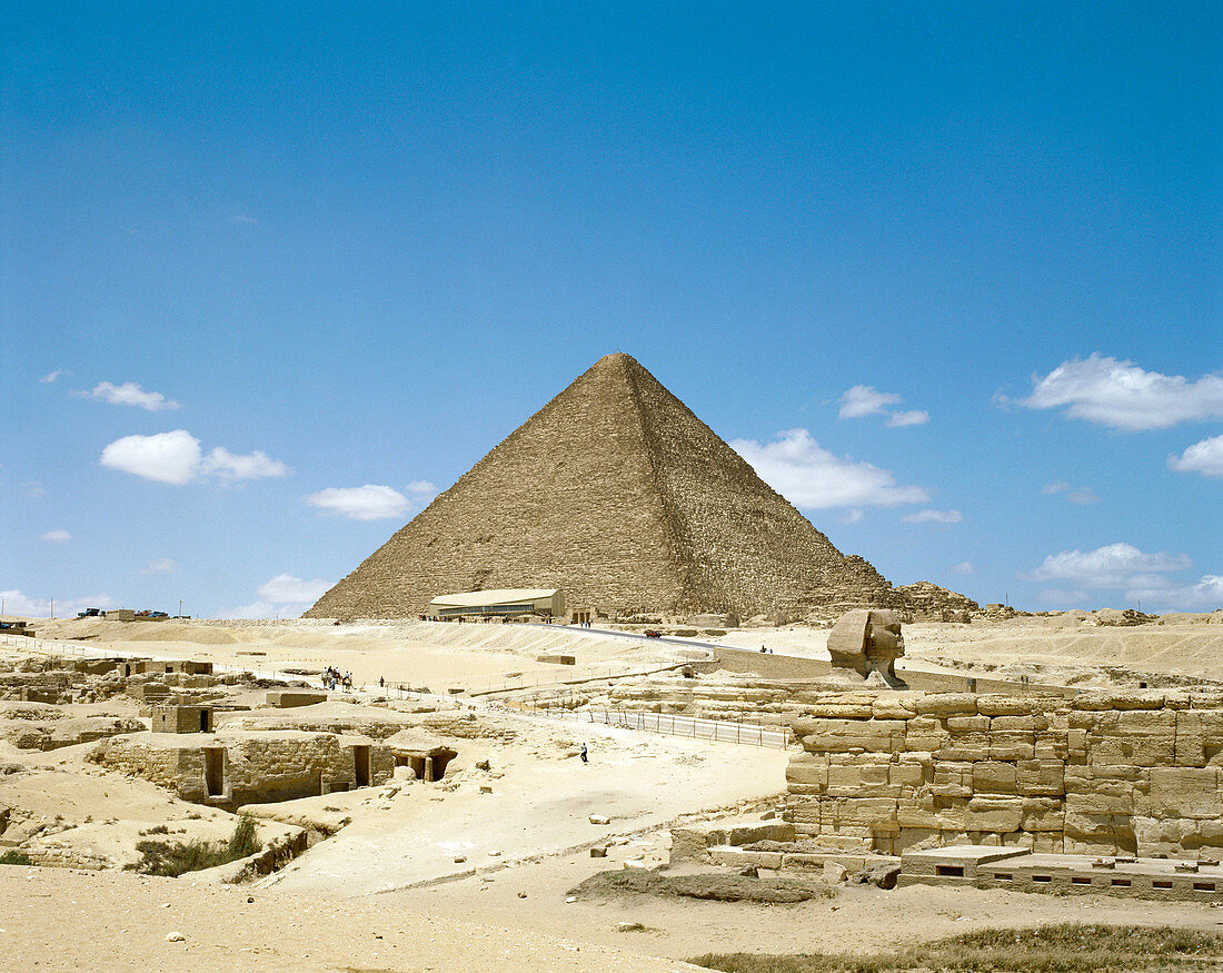 Chefren pyramid and Sphinx. Giza. Egypt