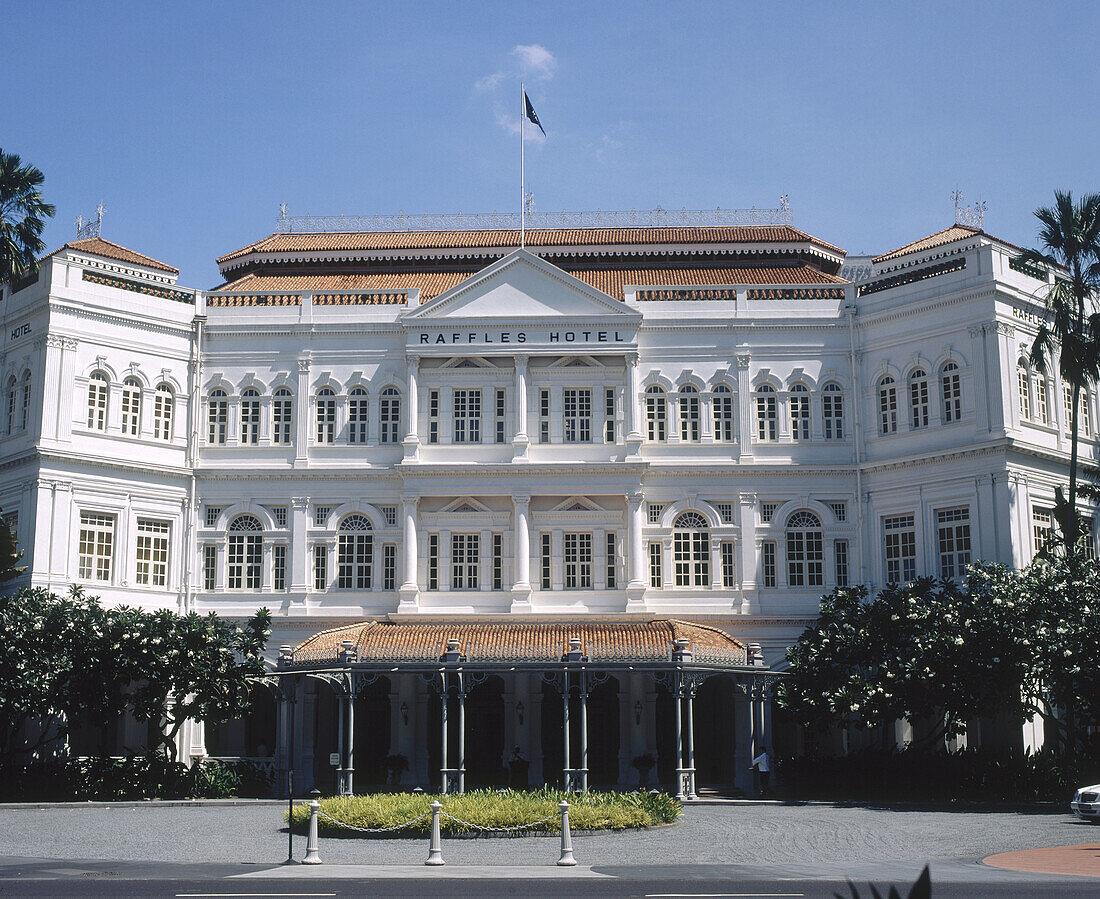 Raffles Hotel in Beach Road, Singapore