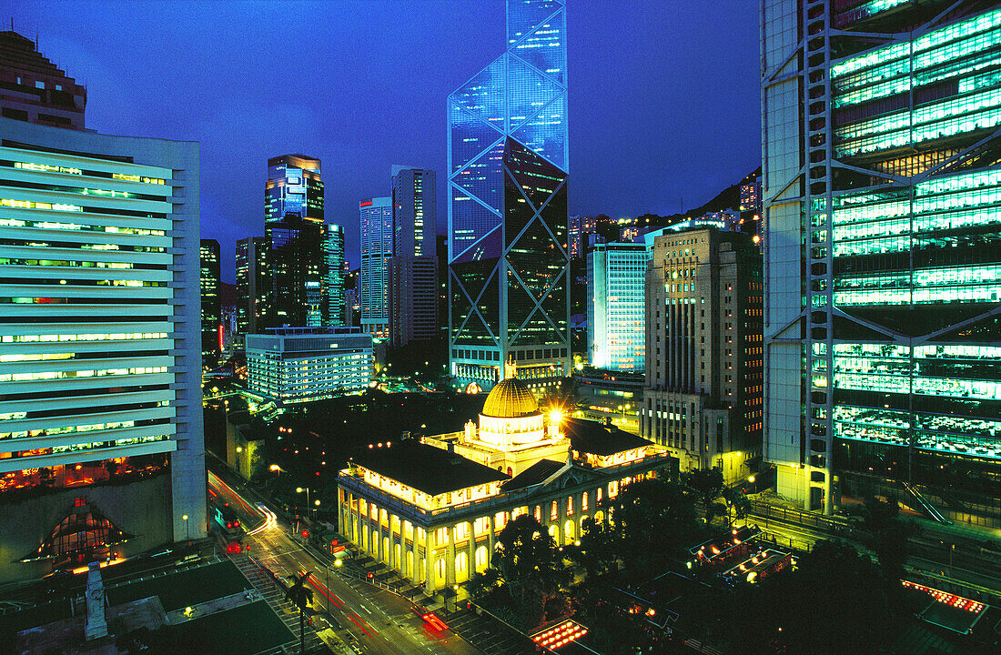 Elevated view on the Governement building, China Bank and Hong Kong & Shangai bank at night. Central.Hong Kong. China