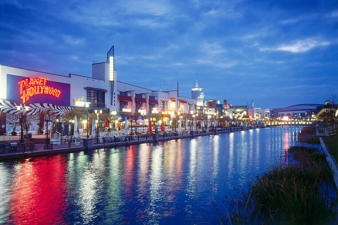 Promenade and shopping centre CentrO, Oberhausen, North Rhine-Westphalia, Germany