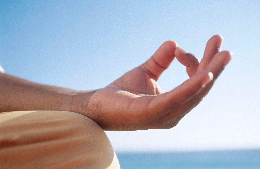  Adult, Adults, Blue sky, Calm, Calmness, Close up, Close-up, Color, Colour, Concentrate, Concentrating, Concentration, Concept, Concepts, Contemplate, Contemplating, Contemplation, Contemporary, Daytime, Exterior, Gesture, Gestures, Gesturing, Hand, Hand