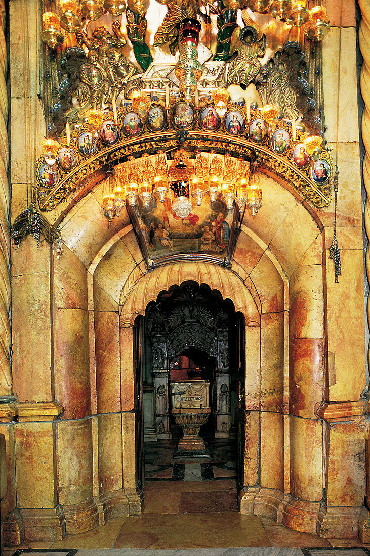 The Tomb of jesus. Holy Sepulchre. Jerusalem. Israel