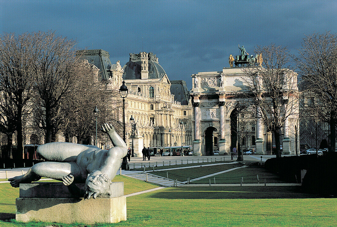 Sculpture and Arc de Triomphe du Carrousel. Tuileries Gardens. Paris. France