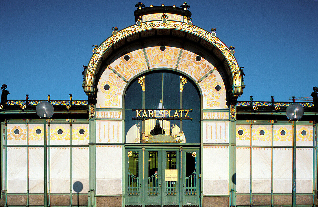Jugendstil Karlsplatz Café, architect Otto Wagner. Vienna. Austria