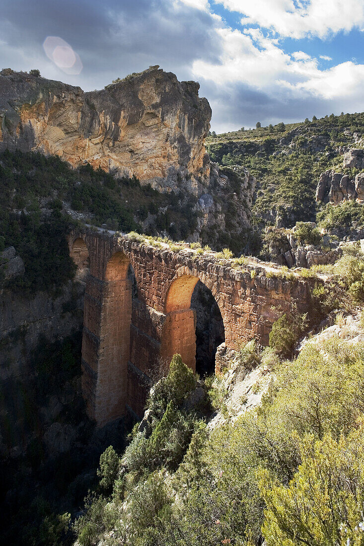 Peña Cortada Roman aqueduct, Chelva. Valencia province, Comunidad Valenciana, Spain