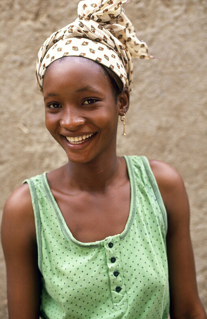 Young woman, Djenne. Mali