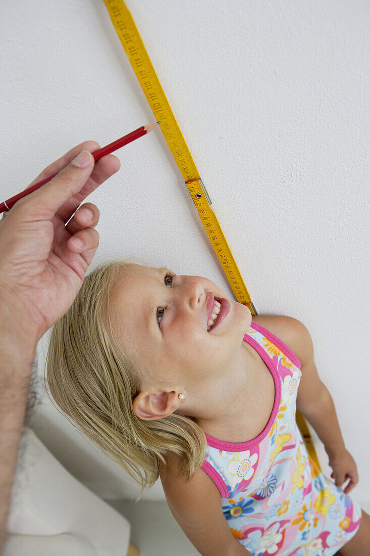 hildren, Color, Colour, Contemporary, Facial expression, Facial expressions, Fair-haired, Female, Folding rule, Folding ruler, Folding rulers, Folding rules, Girl, Girls, Grin, Grinning, Growing, Grow