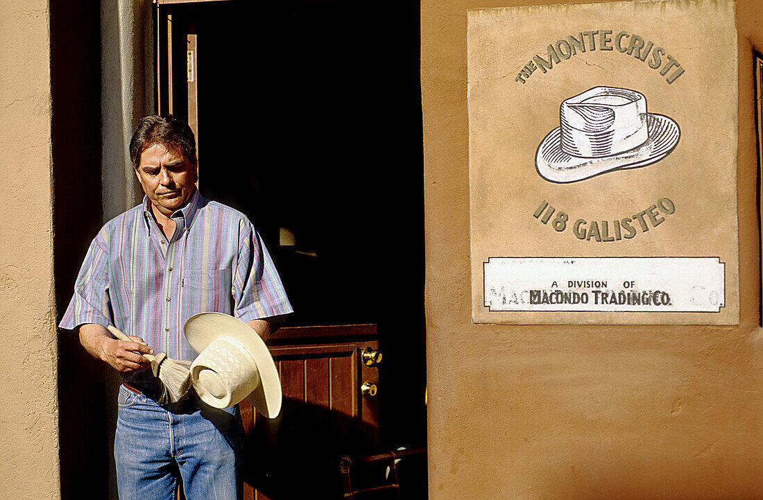 Western hats maker in Santa Fe. New Mexico, USA