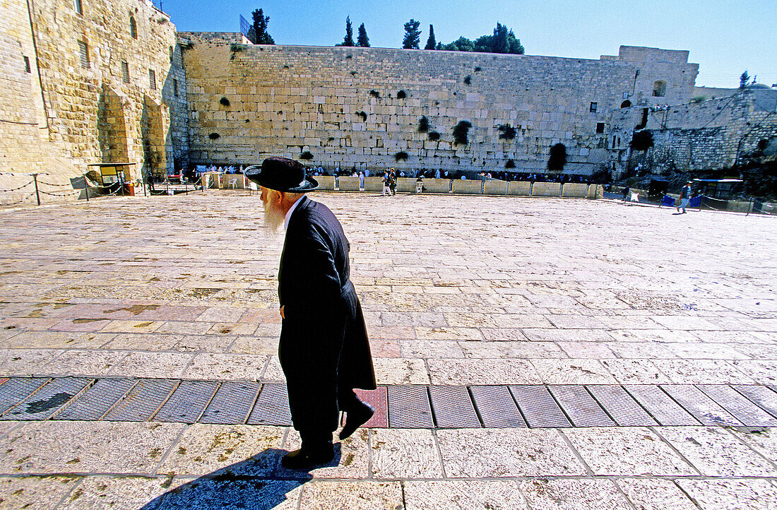 Jews passing by the Wailing Wall, Jerusalem. Israel