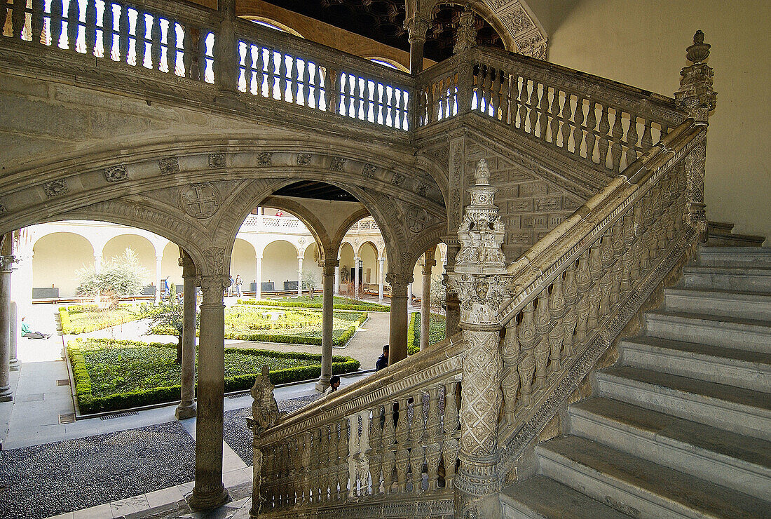 Plateresque staircase at Museo de Santa Cruz founded by Cardinal Pedro González de Mendoza and built 16th century by Alonso de Covarrubias. Toledo. Castilla-La Mancha, Spain