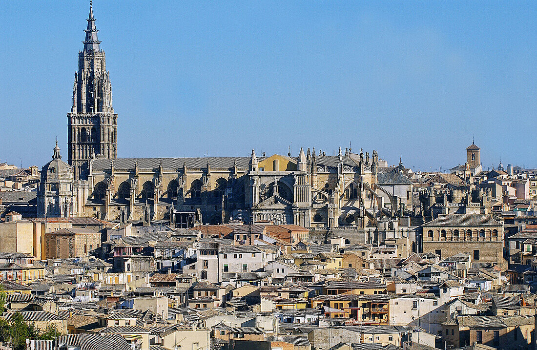 Kathedrale und Stadtspitze. Toledo. Spanien