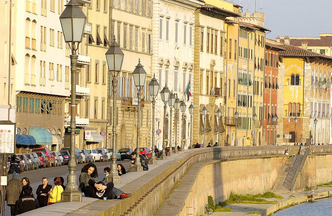 Lungarno Mediceo (boulevard along Arno River) with Palazzo Medici and the Museo Nazionale di San Matteo. Pisa. Tuscany, Italy