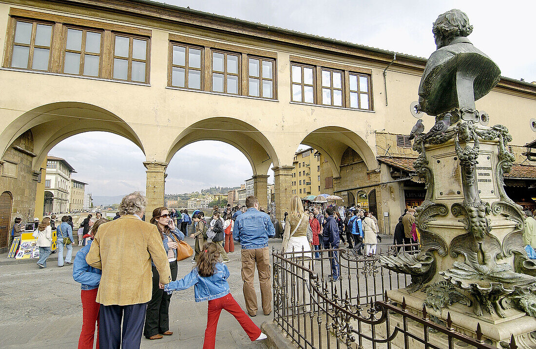 Ponte Vecchio. Florence. Tuscany, Italy