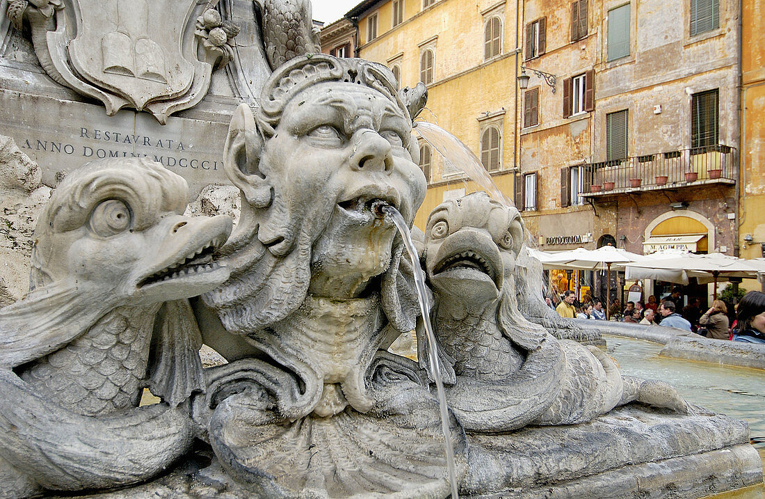 Brunnen auf der Piazza della Rotonda. Rom. Italien