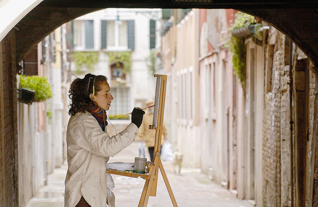 Street painter. Venice. Veneto, Italy