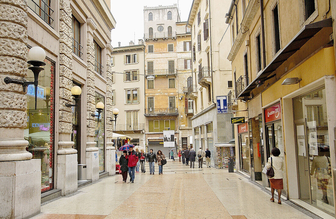 Via Manzoni. Verona. Venetien, Italien