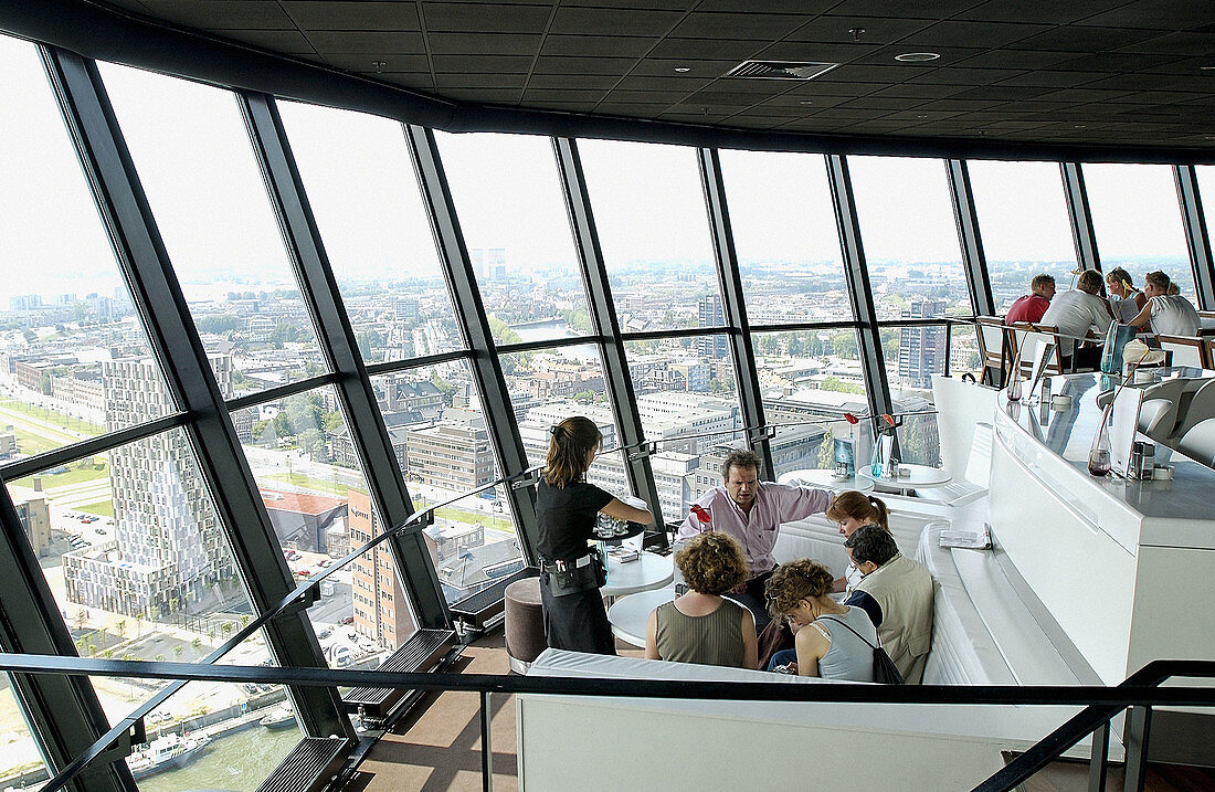 Restaurant im Euromast. Rotterdam. Niederlande