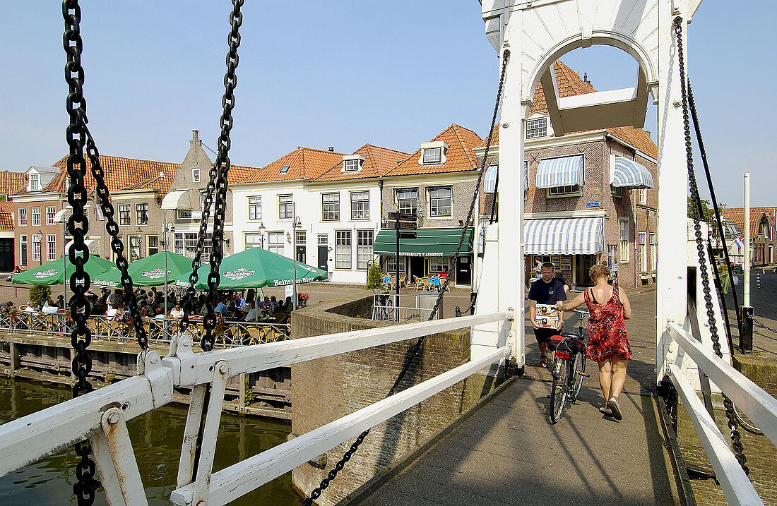 Dijk, bridge on Oude Haven. Enkhuizen, Netherlands