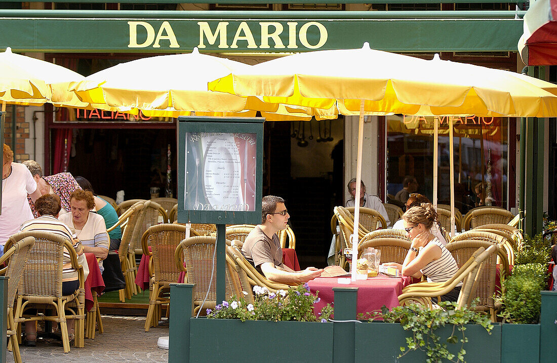 Markt (Marktplatz). Brügge. Flandern, Belgien