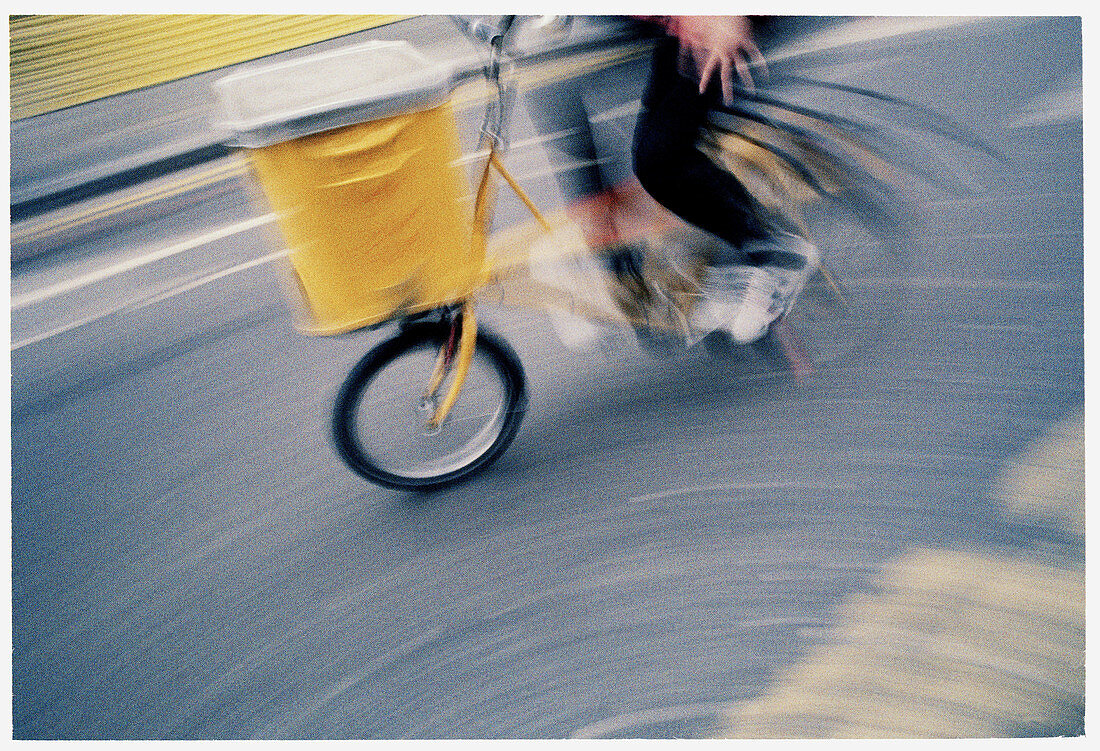  Anonymous, Asphalt, Basket, Baskets, Bicycle, Bicycles, Bike, Bikes, Biking, Blurred, Bucket, Buckets, Carry, Carrying, Color, Colour, Contemporary, Cycle, Cycles, Daytime, Detail, Details, Exterior, Human, Motion, Movement, Moving, One, One person, Outd