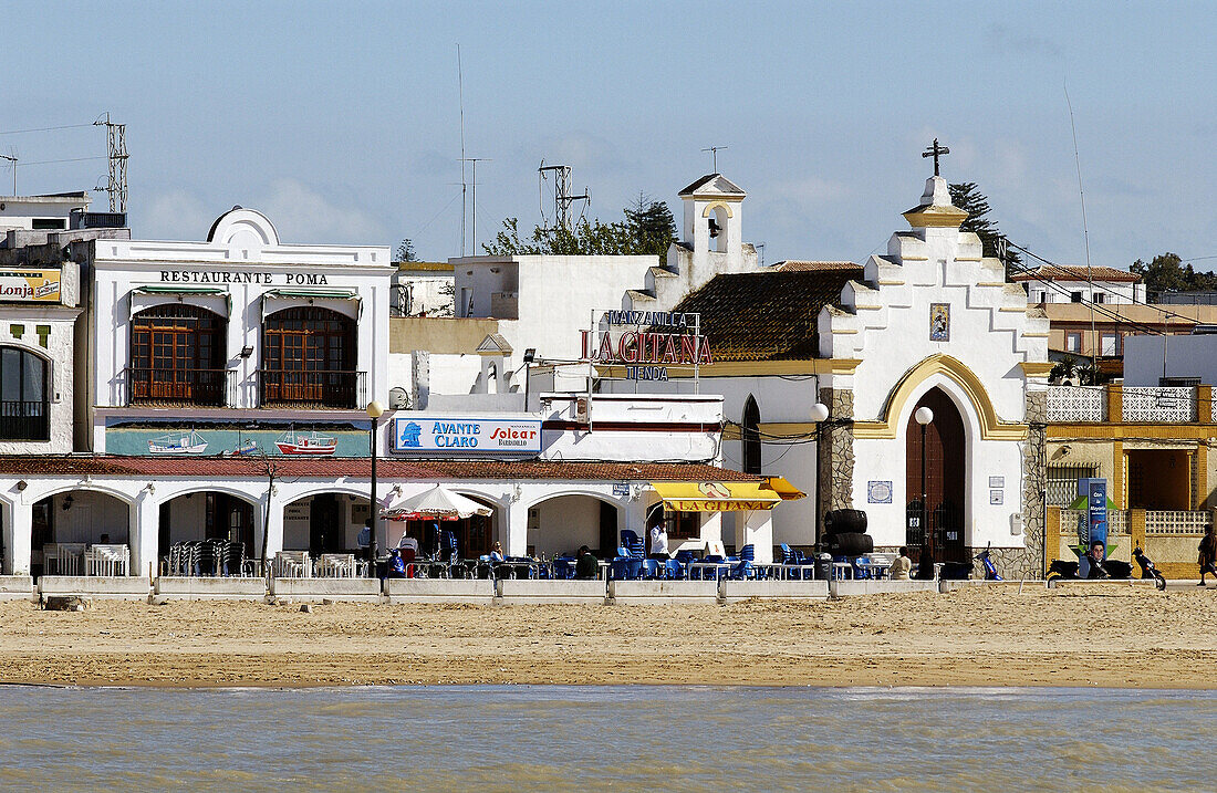 Restaurants am Strand von Bajo de Guía. Sanlúcar de Barrameda. Provinz Cádiz. Andalusien. Spanien