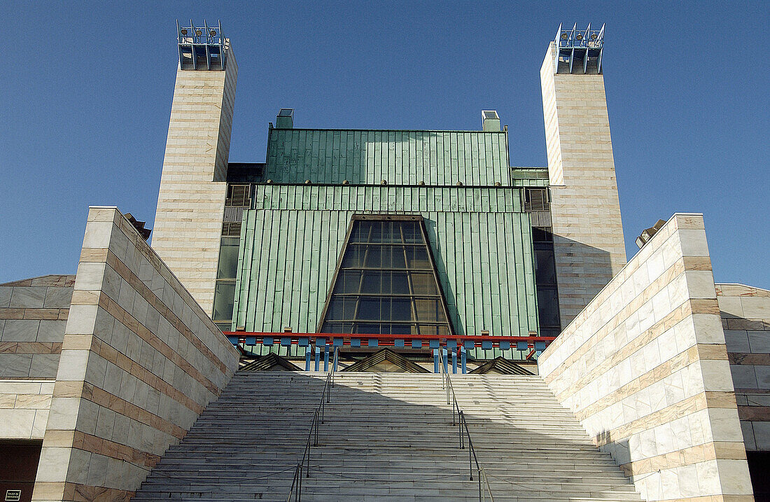 Palacio de Festivales de Cantabria (von dem Architekten Sáenz de Oiza). Santander. Kantabrien. Spanien