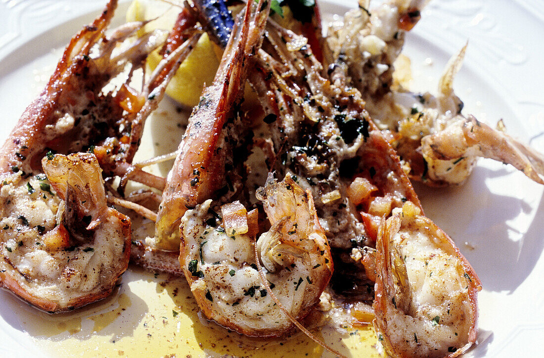 Lobsters, Le Saint-Gilles restaurant on the coastline. St-Gilles-Les Bains, Réunion Island (France)