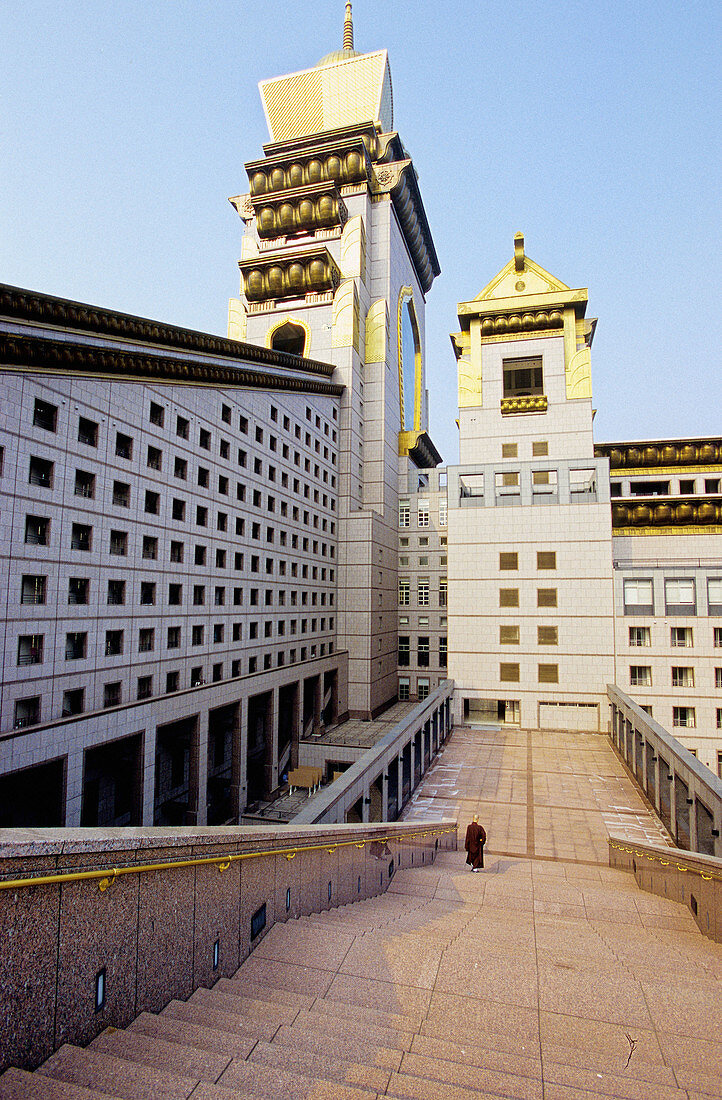 Chung-Tai buddhist monastery in Puli built in 2001 by Grand Master Wei Chueh (Architect C.Y. Lee). Taichung region, West coast. Taiwan. Republic of China.