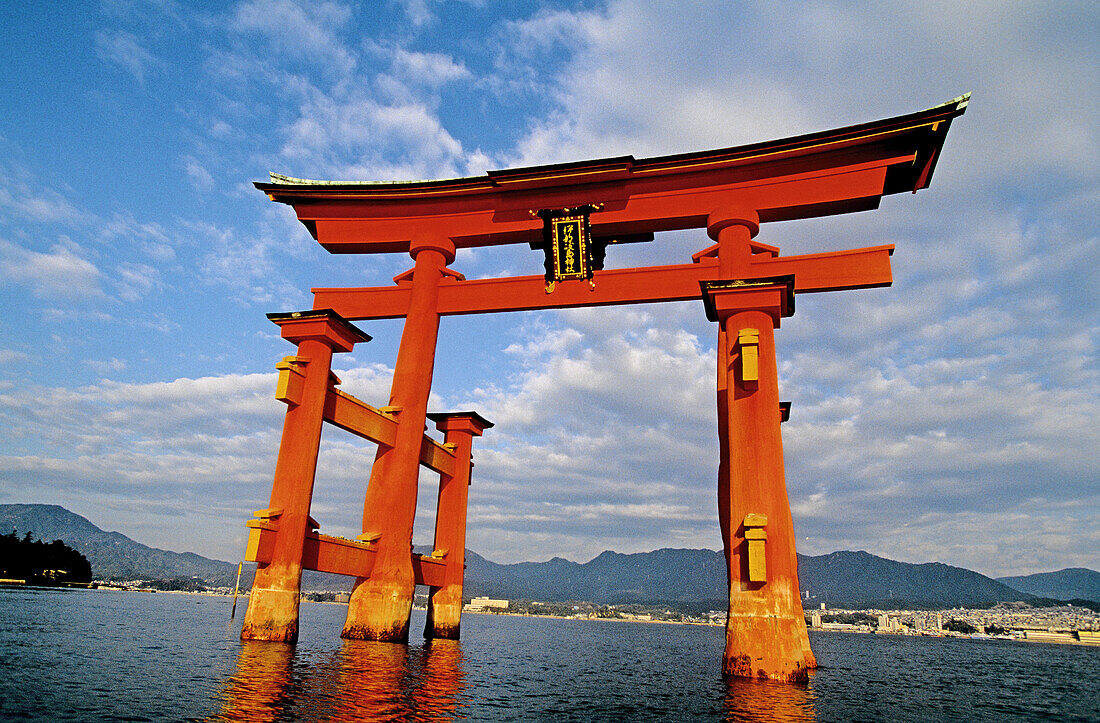 The Miyajima island, 20 Km south of Hiroshima, shelters the important shrine of Itsukushima, founded in the 9th century and famous for its wood portico (Torii), set up in the sea. Japan.