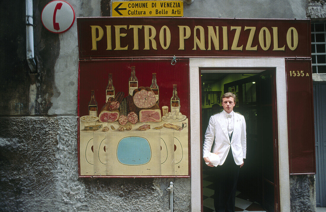 Small snack bar. Venice. Italy.