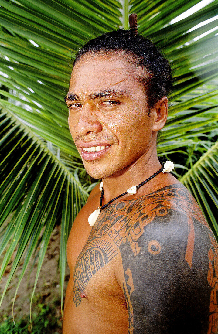George Tihoti Barff, tattoer from Huahine island. French Polynesia (model release)