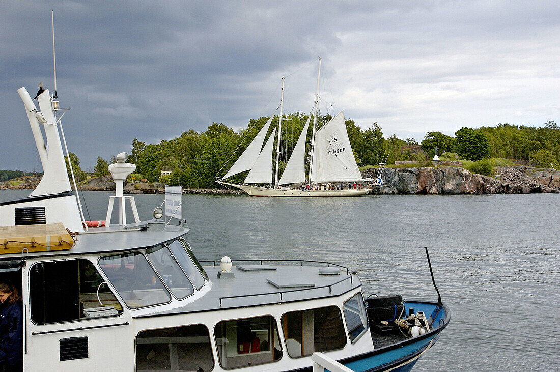 Cruise from the harbour to the Helsinki islands. Finland