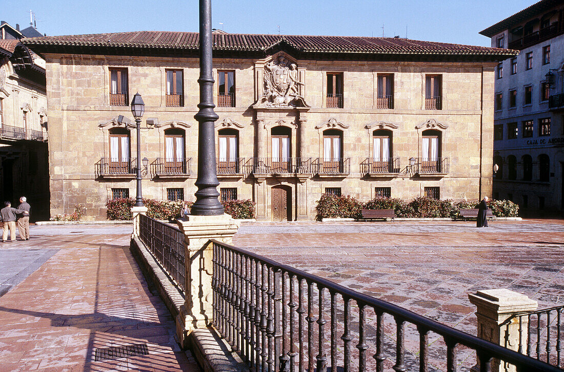 Palast von Valdecárzana y Heredia. Oviedo. Spanien