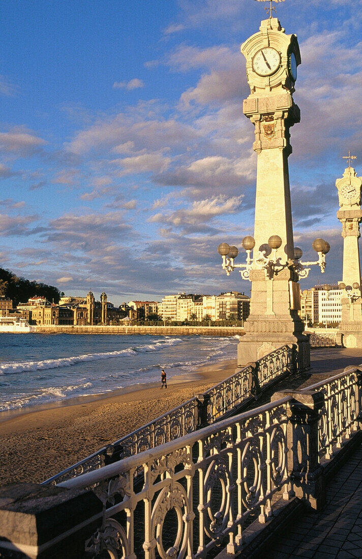 La Concha Strandpromenade. San Sebastián-Donostia. Guipúzcoa. Euskadi. Spanien