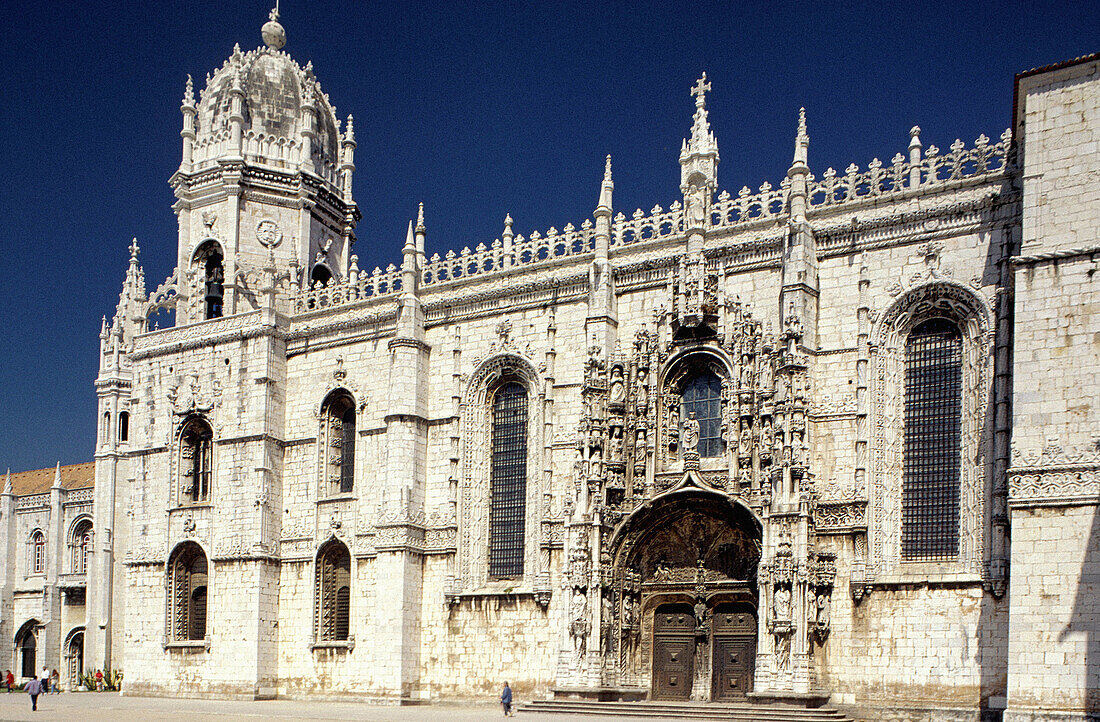 Manueline architecture. Monastery of the Hieronymites. Belem, near Lisbon. Portugal