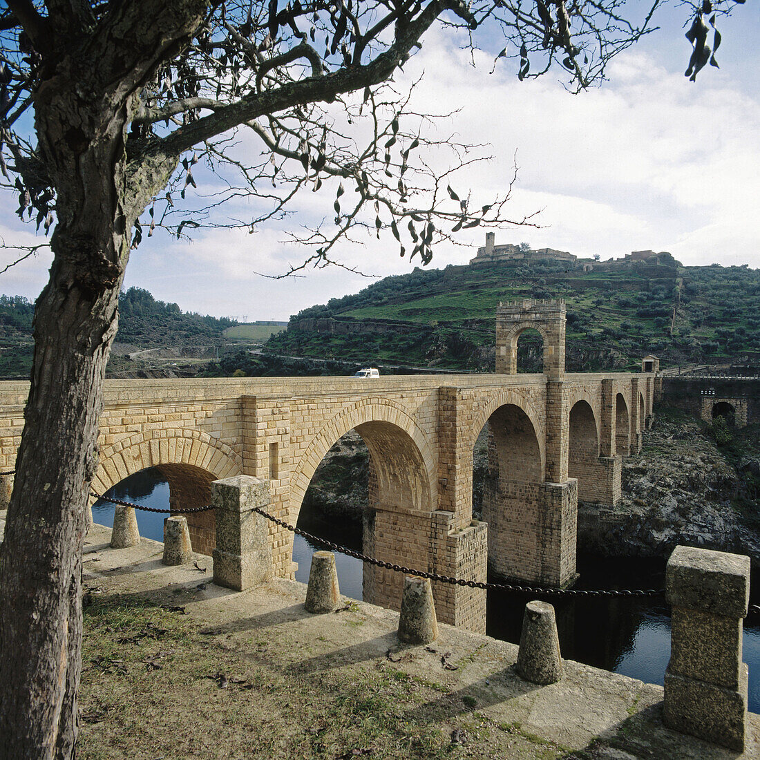 Römische Brücke, Alcántara. Provinz Cáceres, Spanien