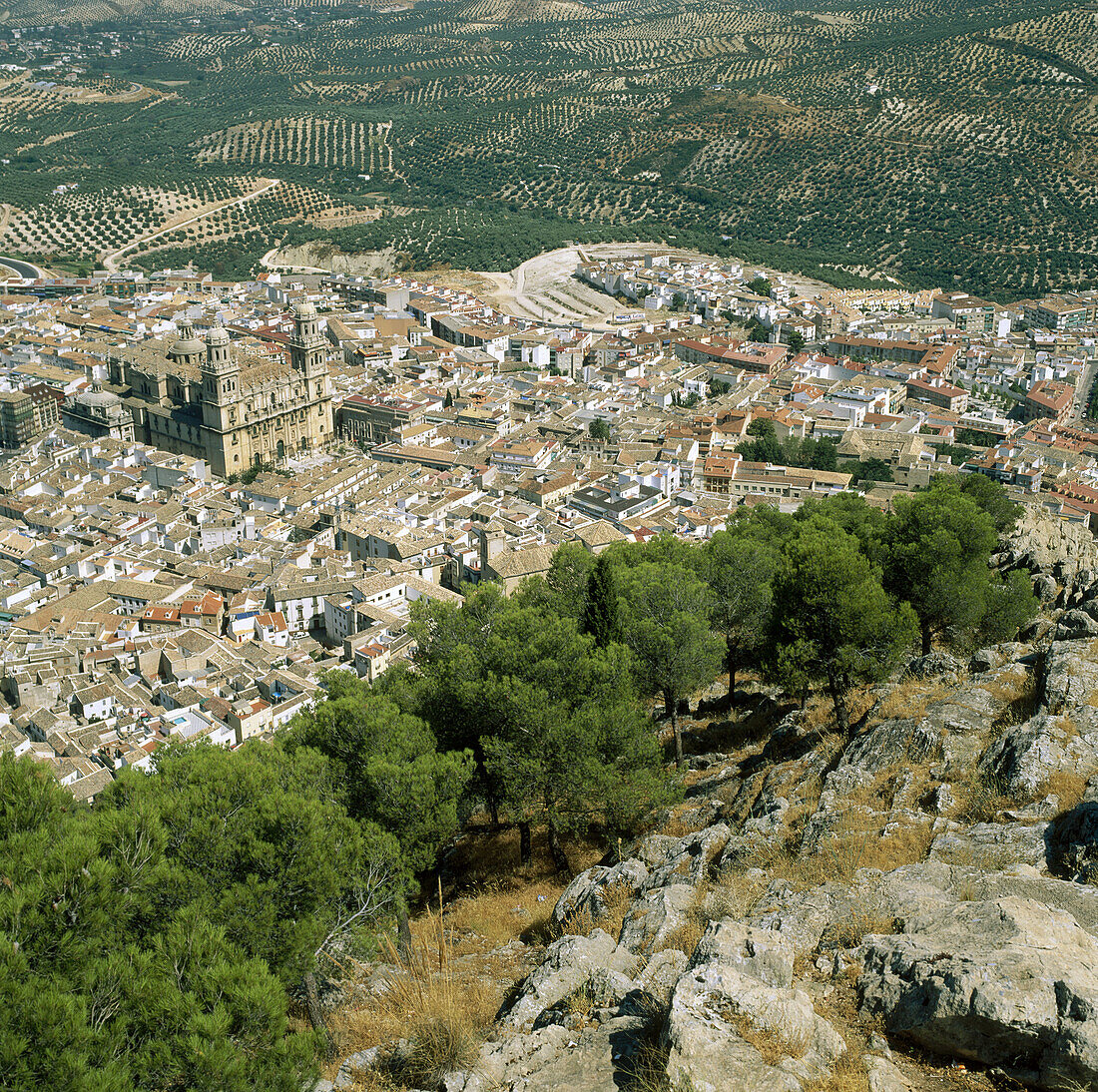 Jaen, Blick auf die Stadt von der Burg Santa Catalina aus. Andalusien. Spanien