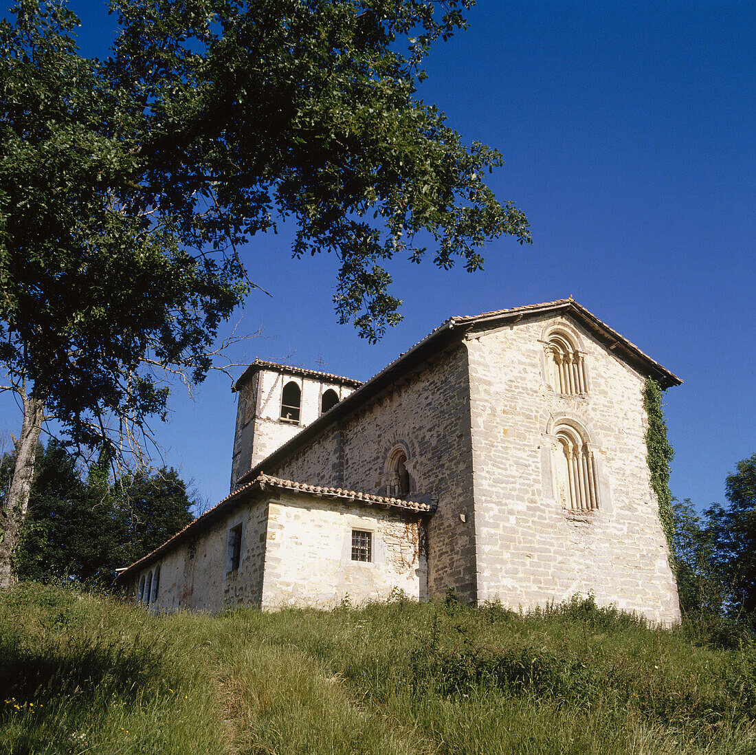 Romanische Kirche. Gujuli, Alava, Baskenland, Spanien