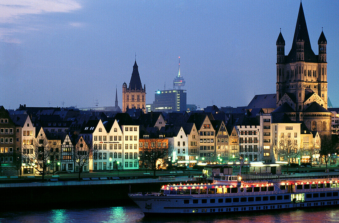 Cathedral and Rhine waterfront. Köln. North Rhine Westphalia, Germany