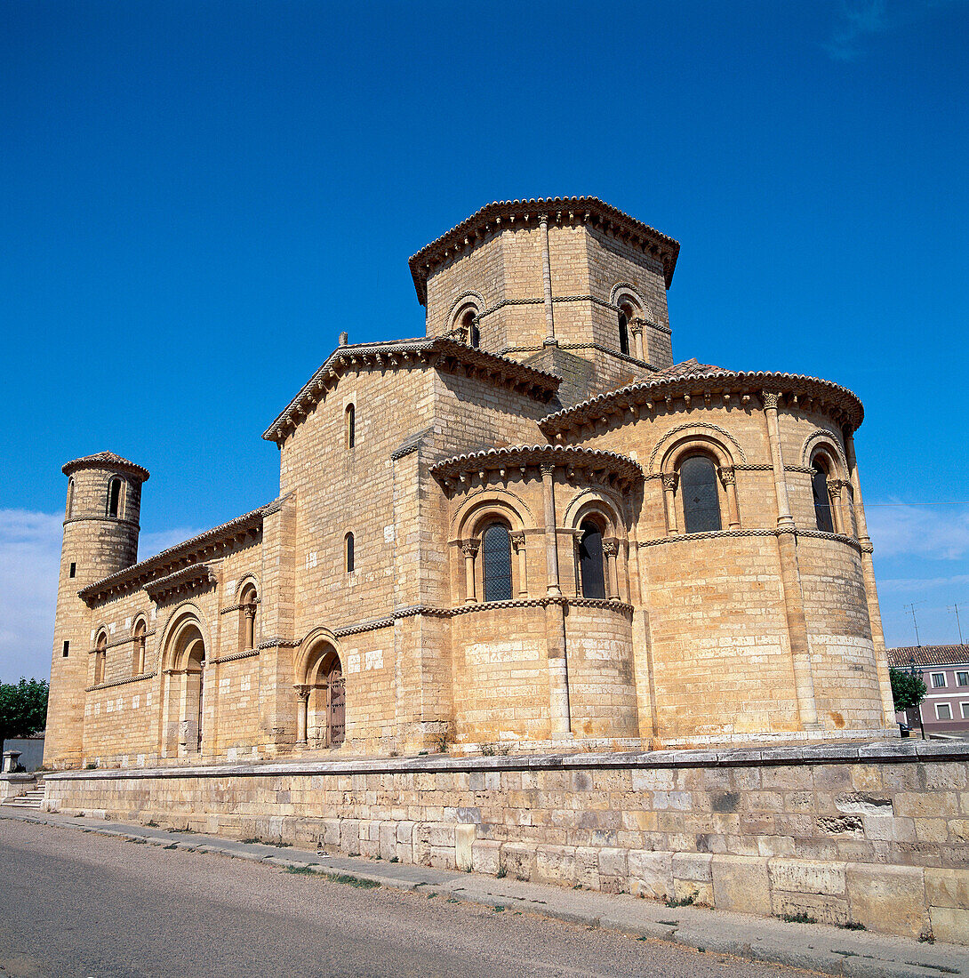 Romanische Kirche von San Martín, 11. Jahrhundert. Frómista, Weg nach Santiago. Provinz Palencia. Spanien